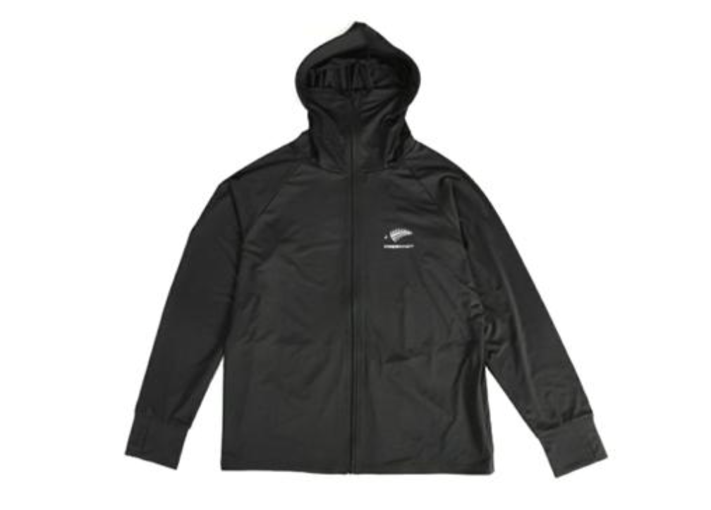 フリーノットの通気性の良いメッシュ素材採用アパレル「UVフルカバーパーカー3」