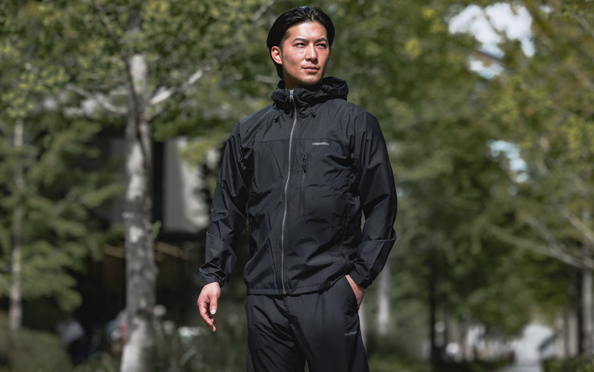 海水・小雨に強くパッカブルで携行性抜群バリアジャケット