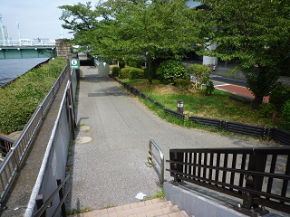 f:id:bata_sun:20160820090311j:plain