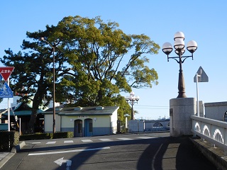 f:id:bata_sun:20170128184708j:plain f:id:bata_sun:20170128184708j:plain