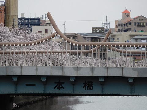 f:id:bata_sun:20170422084234j:plain f:id:bata_sun:20170422084234j:plain