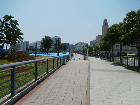 f:id:bata_sun:20170622180042j:plain f:id:bata_sun:20170622180042j:plain