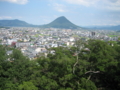 [丸亀][城][現存天守][十三][東山魁夷][猪熊][最小]丸亀城　飯野山遠景