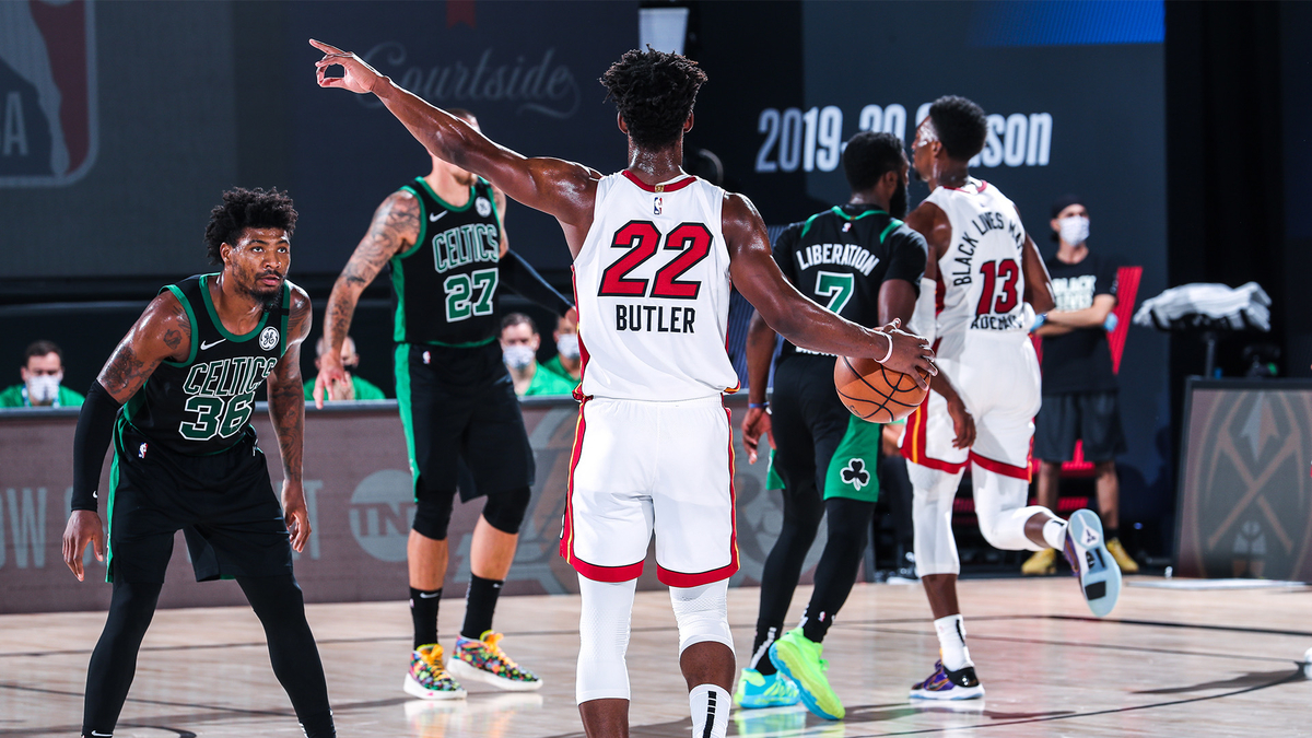 クラッチタイムに仕事をすればいいと思ってる世界一バスケが上手いバリスタ Redbull 翼と根性をください