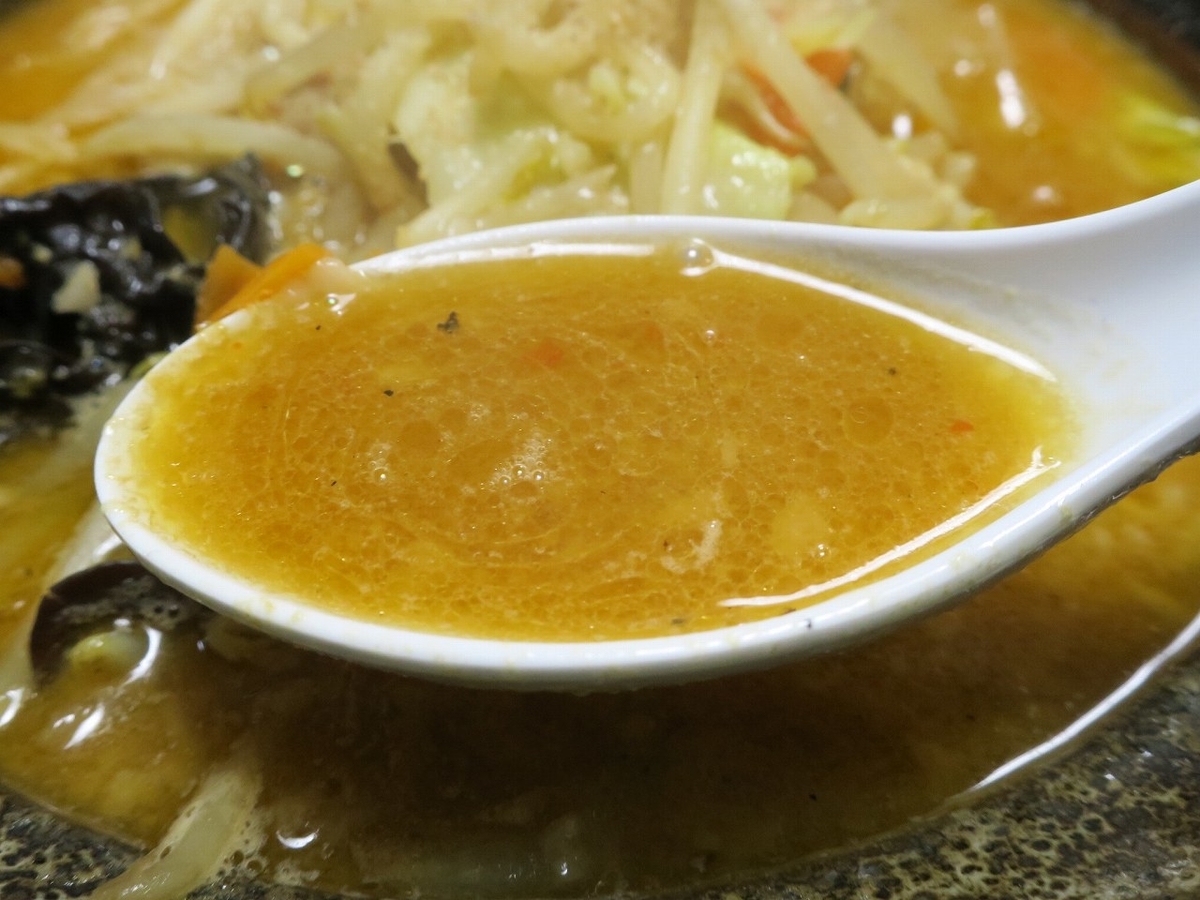 隠れ家的立地で食べられる背脂中華とパンチ力抜群の味噌 新潟県燕市 流れ星 メシ通 ホットペッパーグルメ