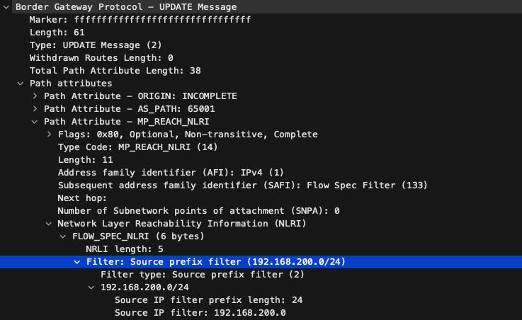 1つ目のBGP UpdateパケットのNLRI部分のWiresharkスクリーンショット。Path attributes、MP_REACH_NLRI 、NLRIと見ていくと、期待通りにFLOW_SPEC_NLRIがあり、Type 2のSource Prefix 192.168.200.0/24 がエンコードされていることがわかる。