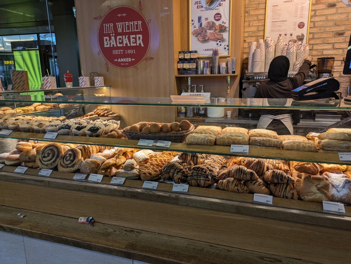 ANKER の甘い系のパン