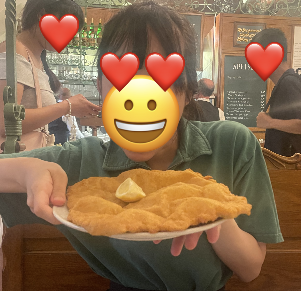 シュニッツェルの方が大きい!!