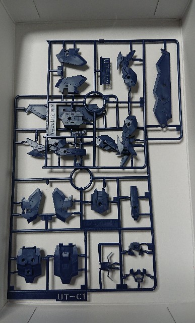 フライトユニットのランナー構成（ネイビー）