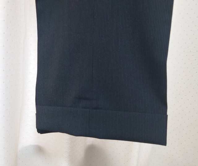 Differenceトラウザーズのダブル裾仕上げ