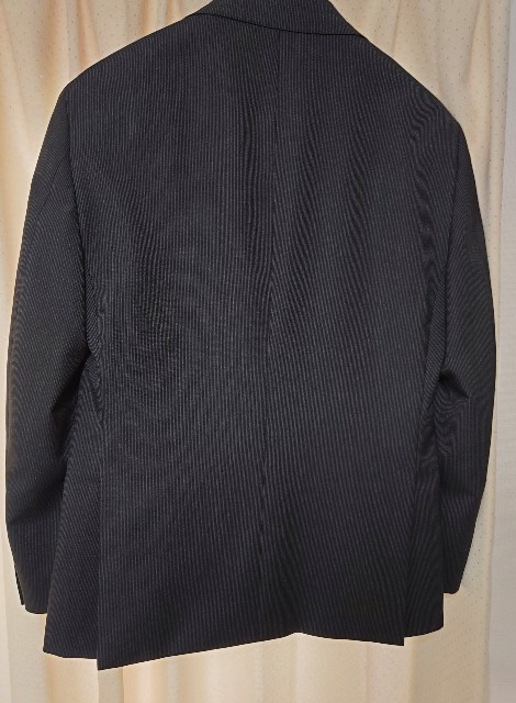 Differenceジャケットのサイドベント背面