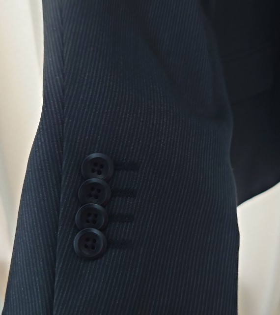 Differenceジャケットのナットボタン