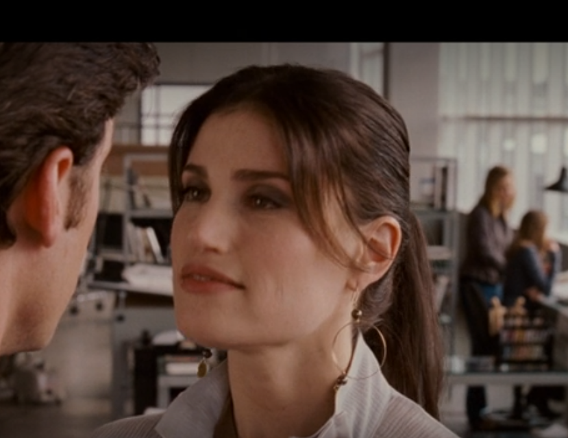 ロバートとナンシーがぎくしゃくしているシーン