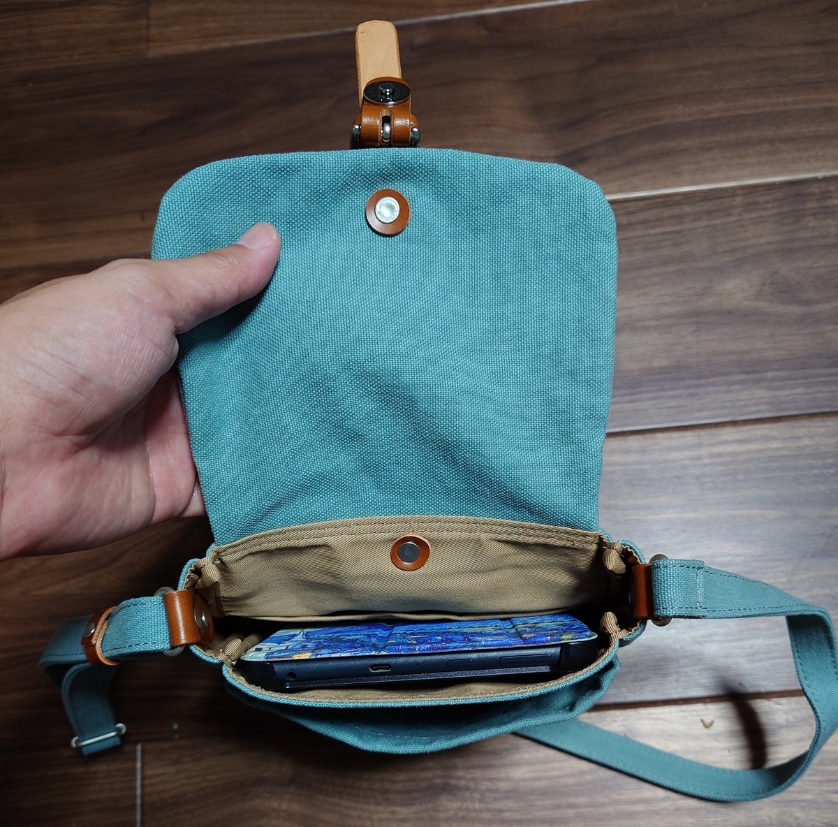 実際にタブレットを収納