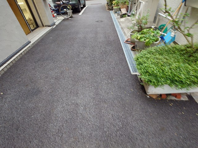 レゼが立っていた当たり