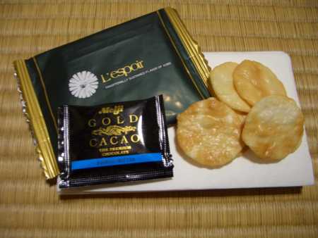 2010.4.14茶道のお稽古　お干菓子