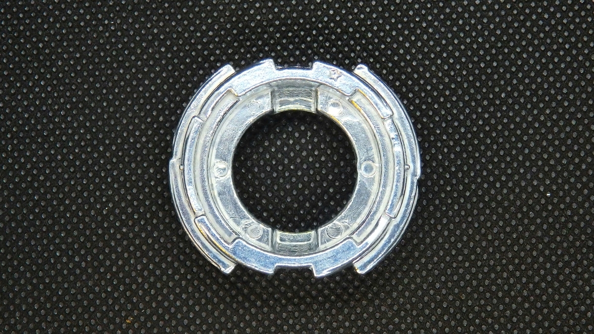 f:id:beny4253:20191110184802j:plain 0(ゼロ) 背面