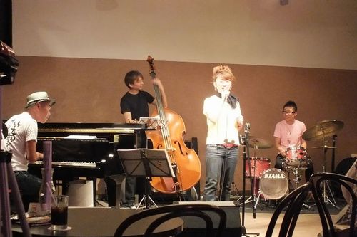 20120930122825