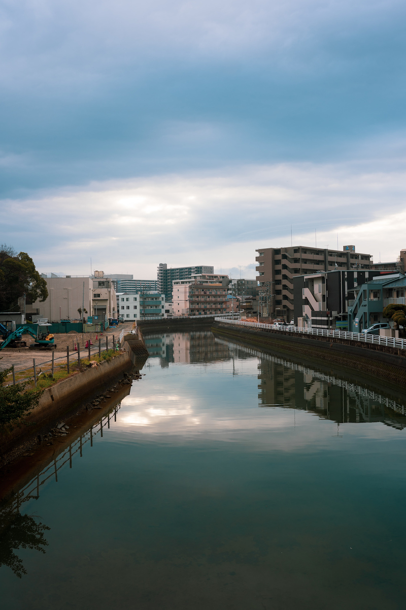街の川