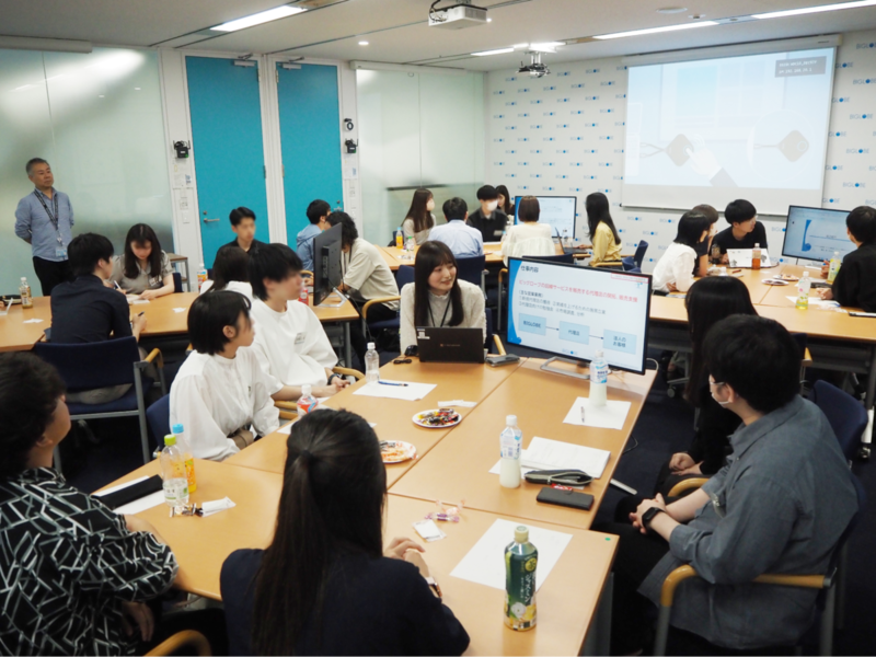 社員座談会の様子