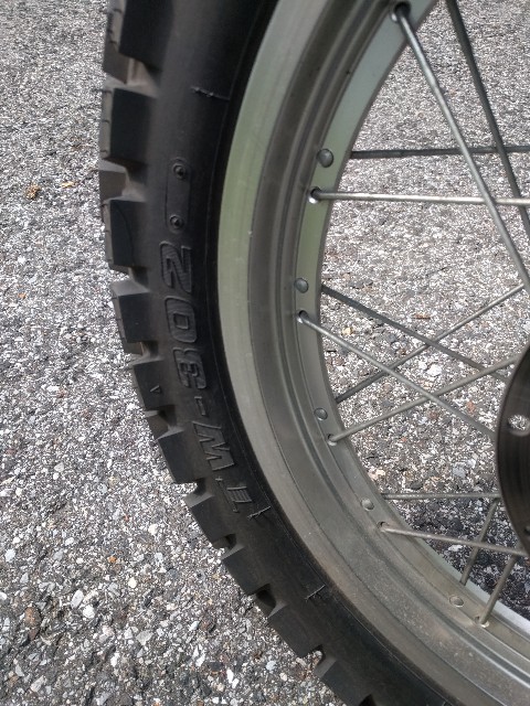 ブリヂストン TRAIL WING TW301＆TW302 の実力に驚く - 暇人セローさん