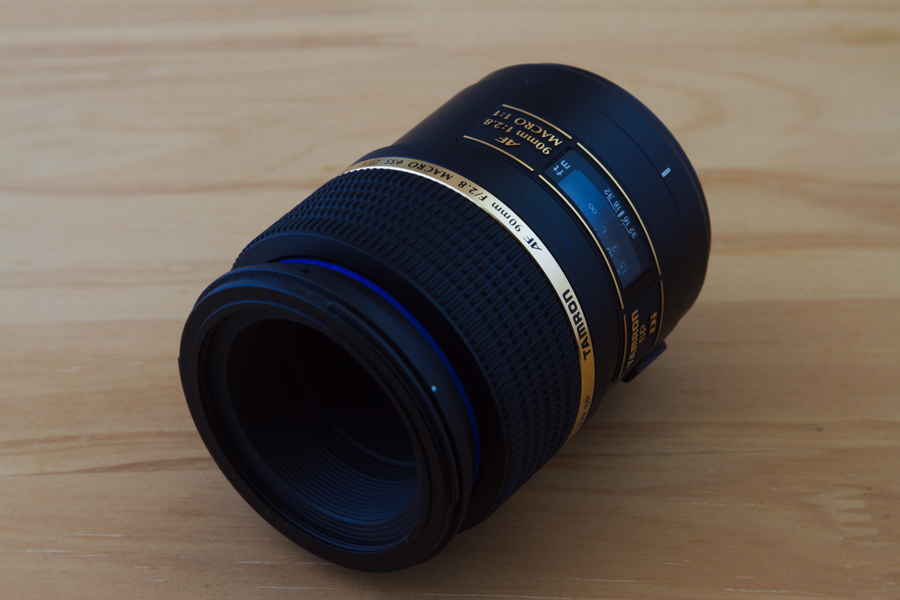 シャープでボケが柔らかいタムロン SP AF 90mmF/2.8 Di マクロ 1:1