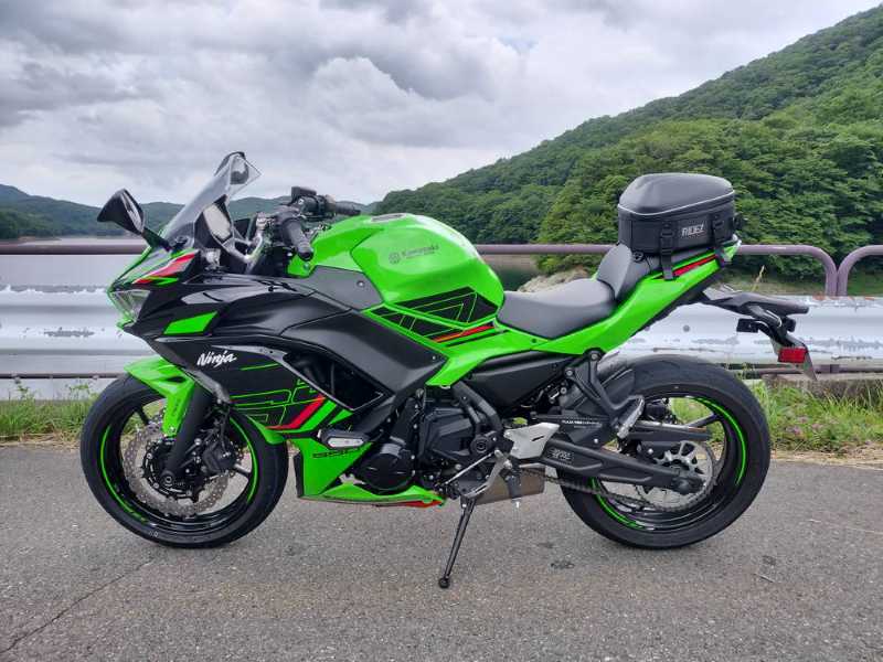 スポーツバイクに最適なシートバッグRIDEZ「RST07」の取り付け方
