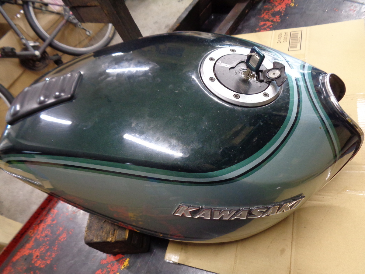 17年間乗ってなかった！ゼファー400と みかんが大漁だ！ - バイク