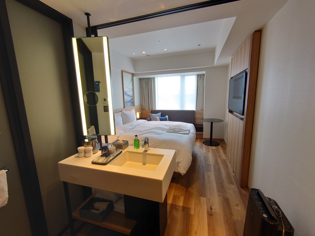 フェアフィールドバイマリオット大阪難波 部屋全景