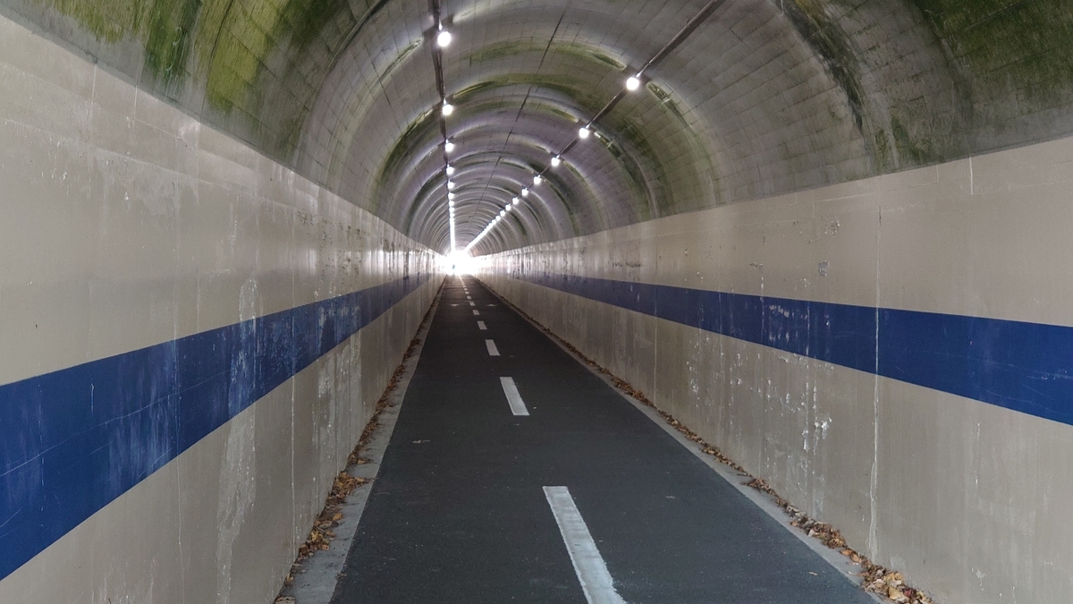 宮崎県 国道10号線 延岡 トンネル 自転車旅行 宮崎県 国道10号線 延岡 トンネル 自転車旅行
