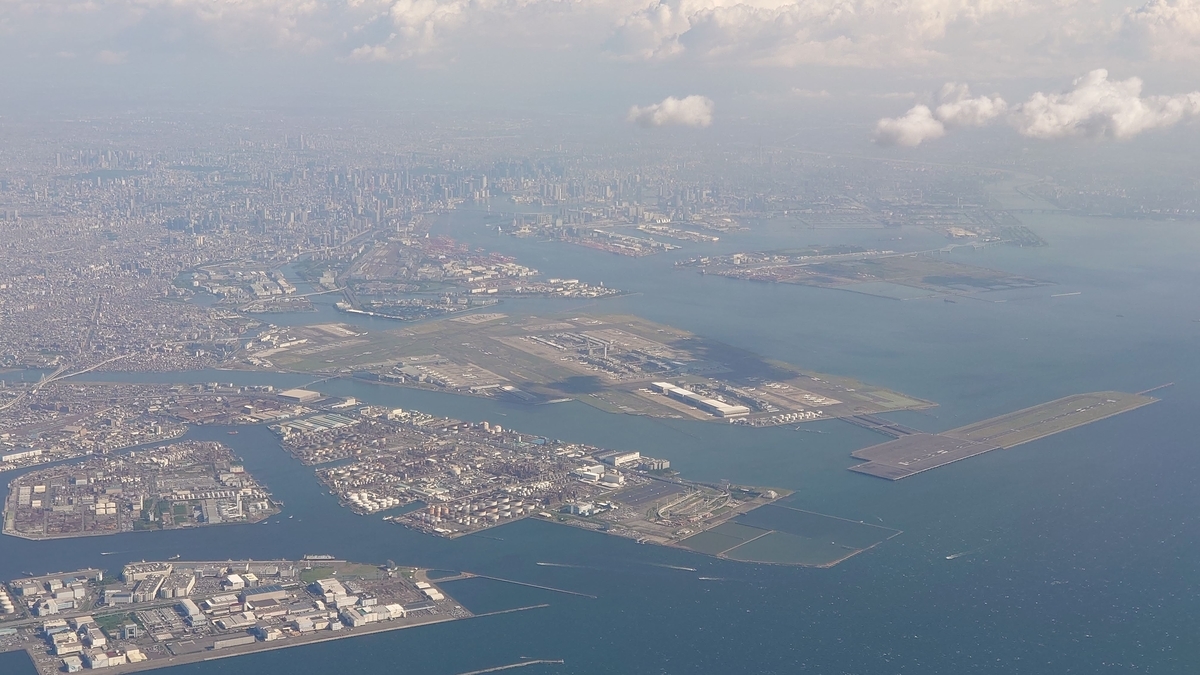 JAL291便 B737-800 V40 羽田空港全景