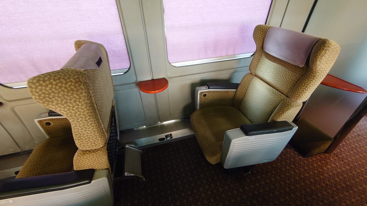 きりしま13号 787系 グリーン車座席