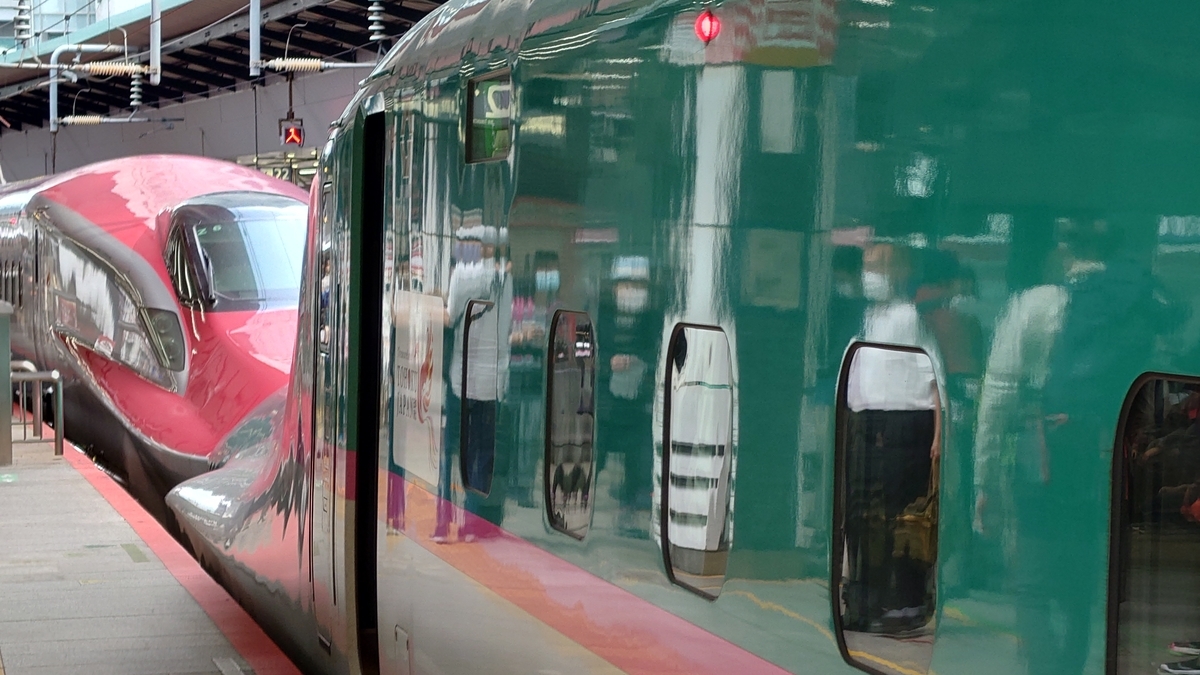 JR東京駅 はやぶさ5号 E5系