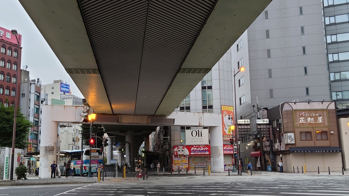 なんば駅前 空港リムジンバス乗り場