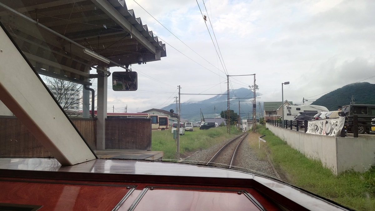 長野電鉄 ゆけむり 車内