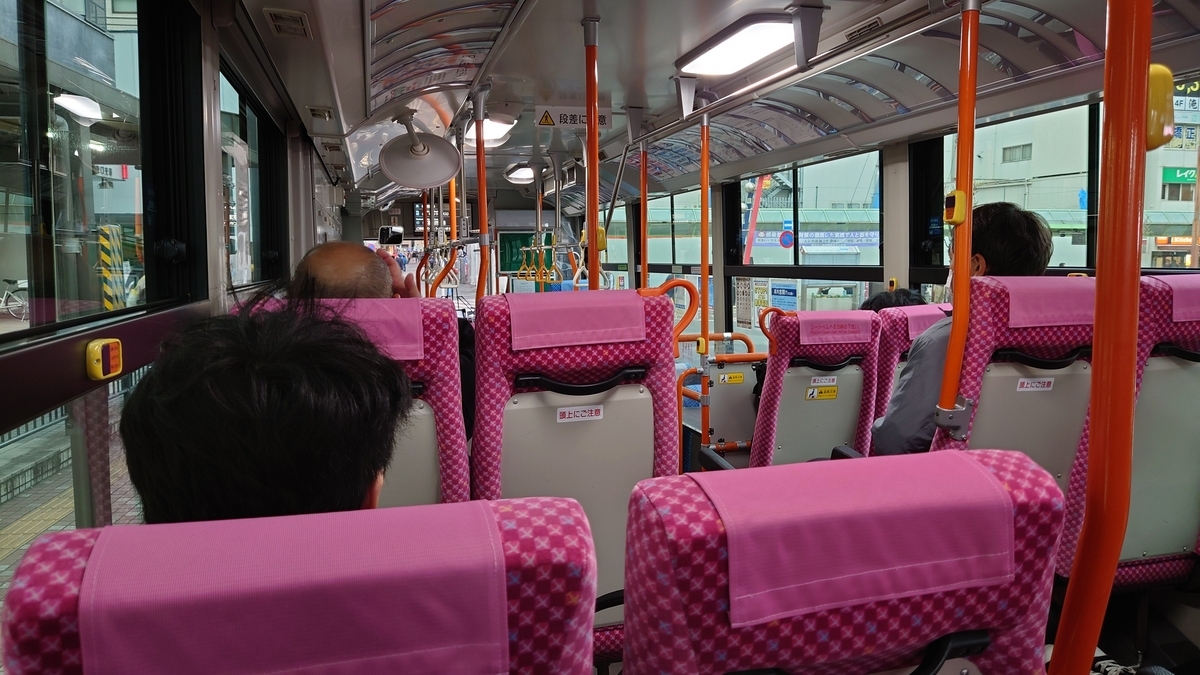 京浜急行バスの羽田空港シャトルバス 車内