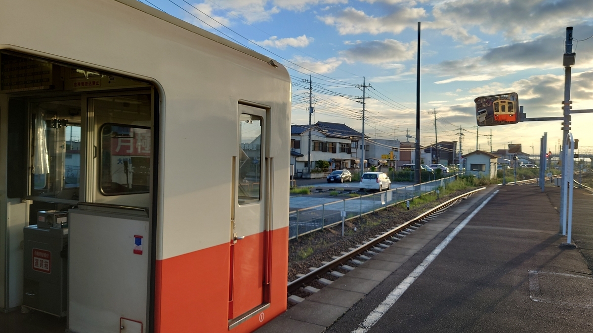 関東鉄道常総線 下館駅 快速列車の外観