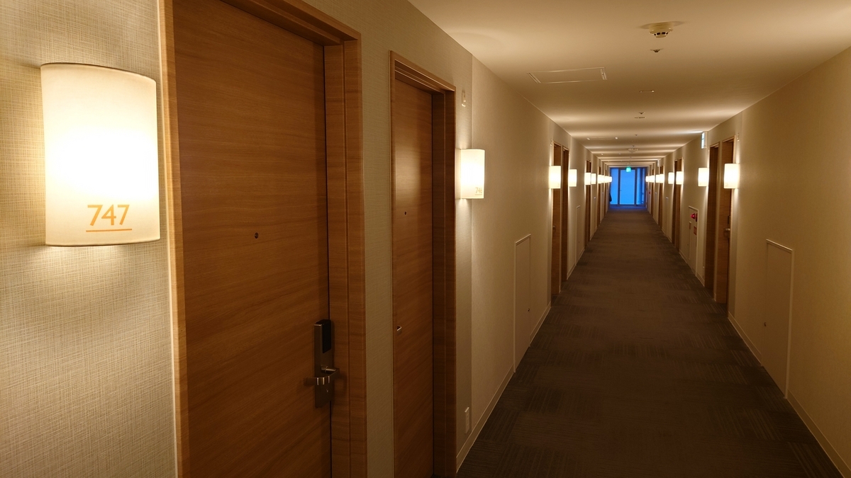 西鉄ホテルクルーム博多 客室廊下