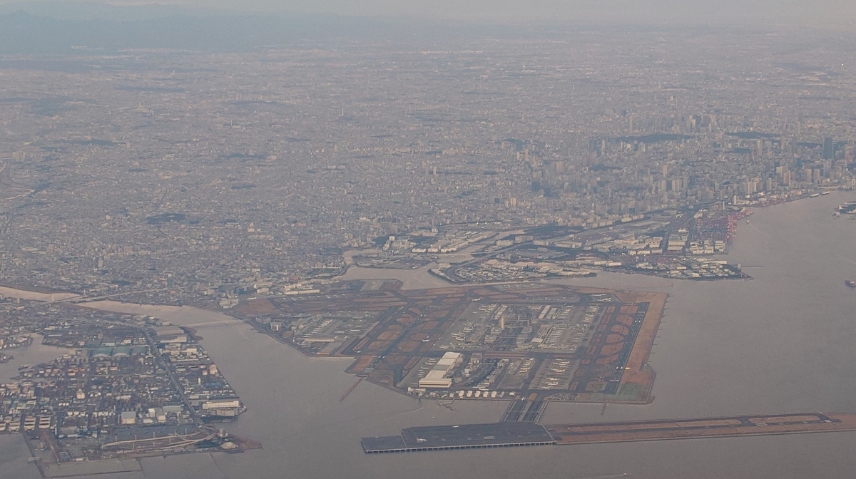 JAL641便 羽田空港上空