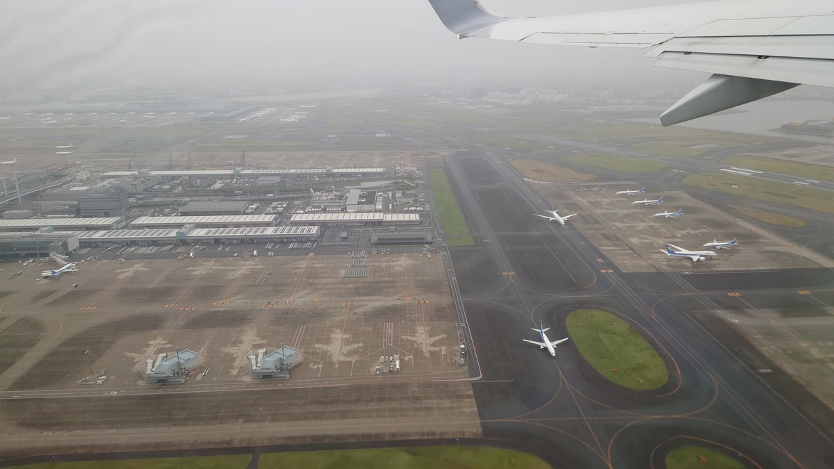 JAL201便 羽田空港滑走路34R