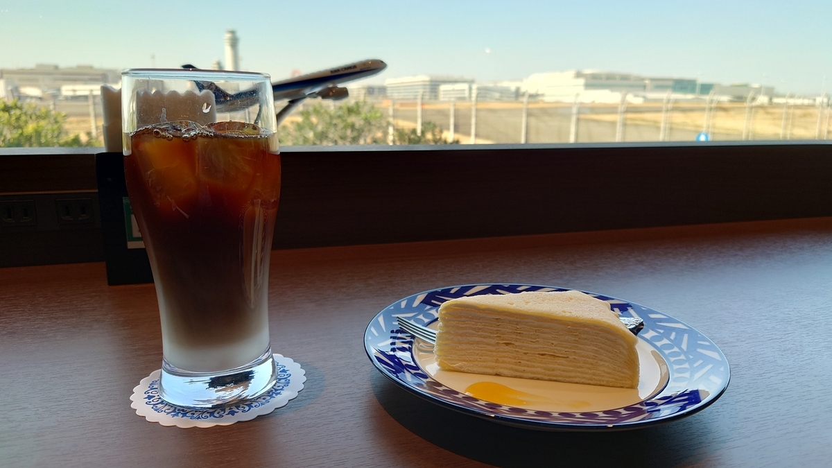 ブルーコーナー 飲み物とケーキ