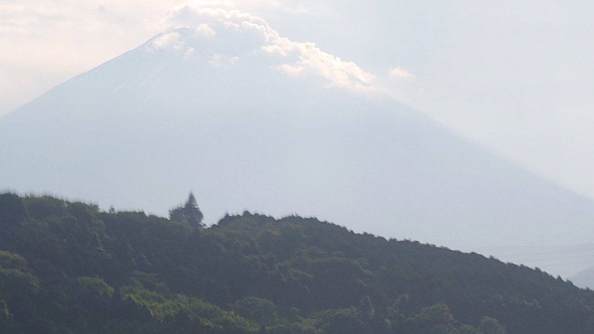 小田急ハイウェイバス羽田線 東名高速から富士山