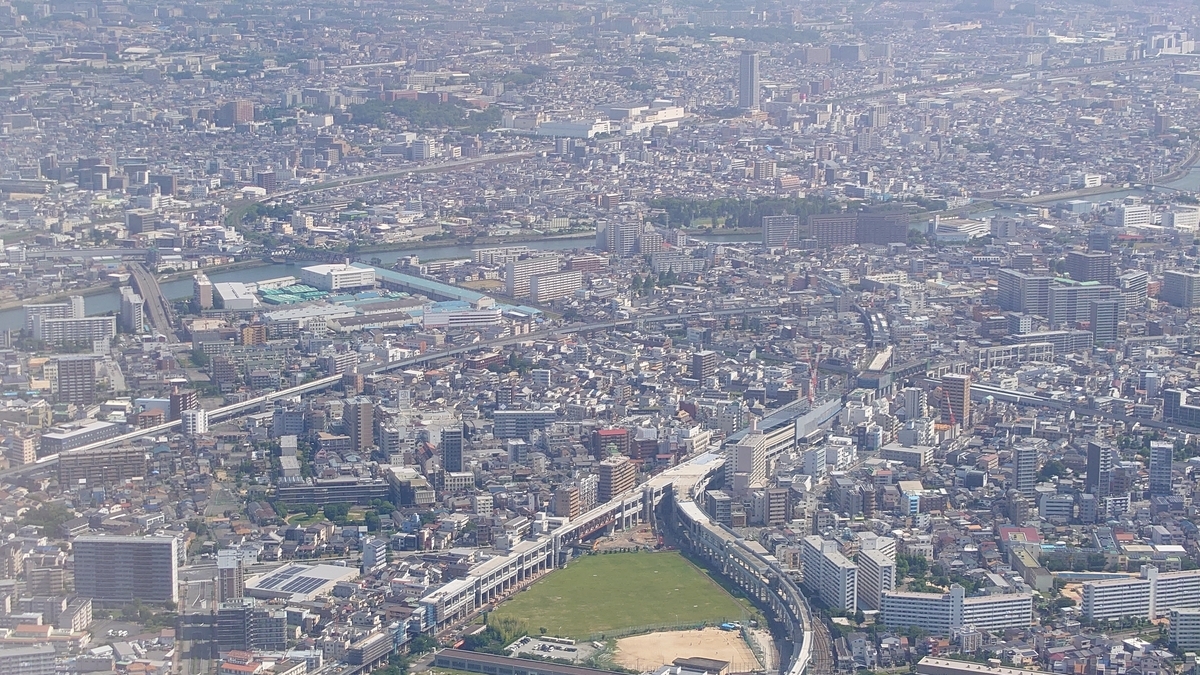 JAL103便 阪急淡路駅付近