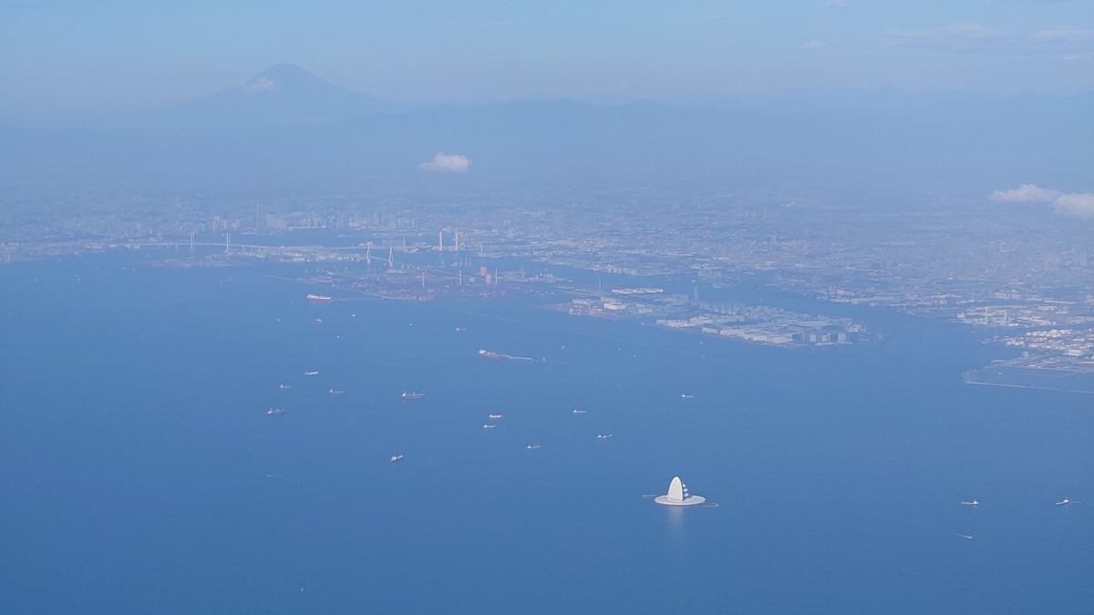 東京湾上空から静岡県方向