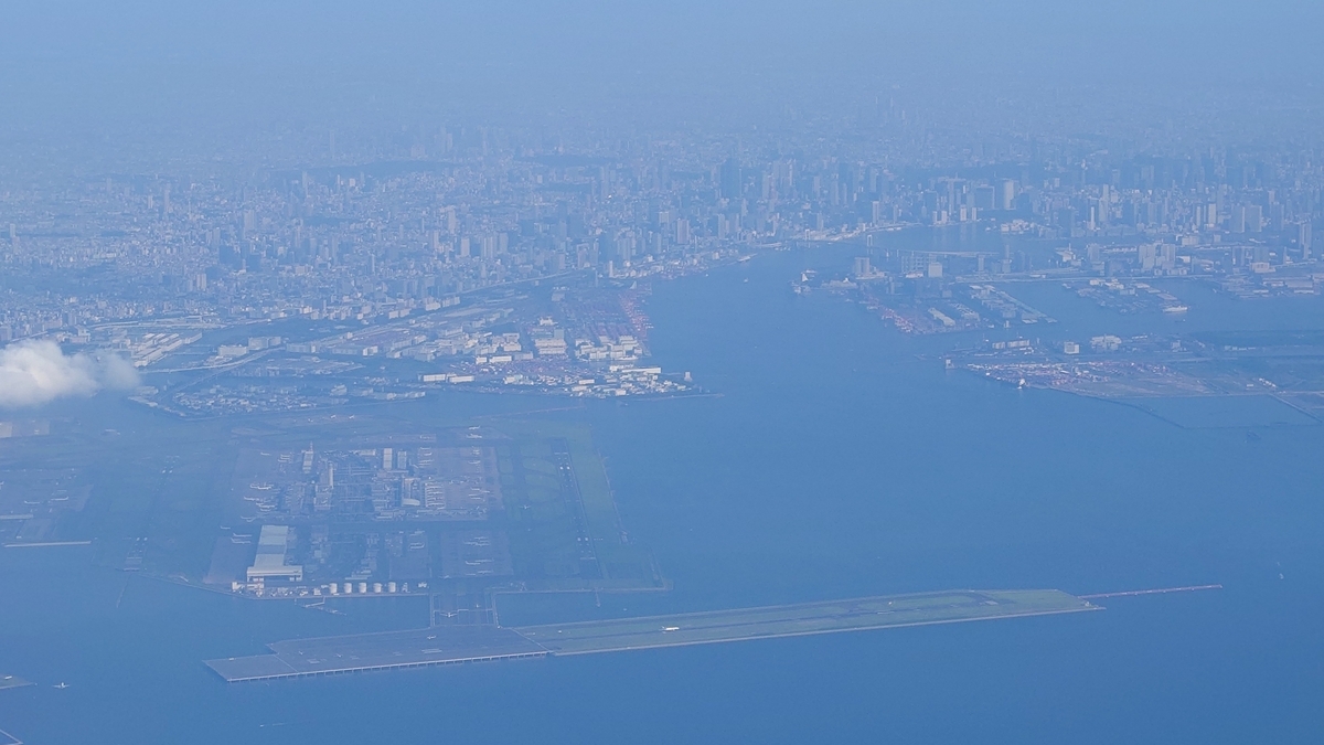 JAL103便 羽田空港上空