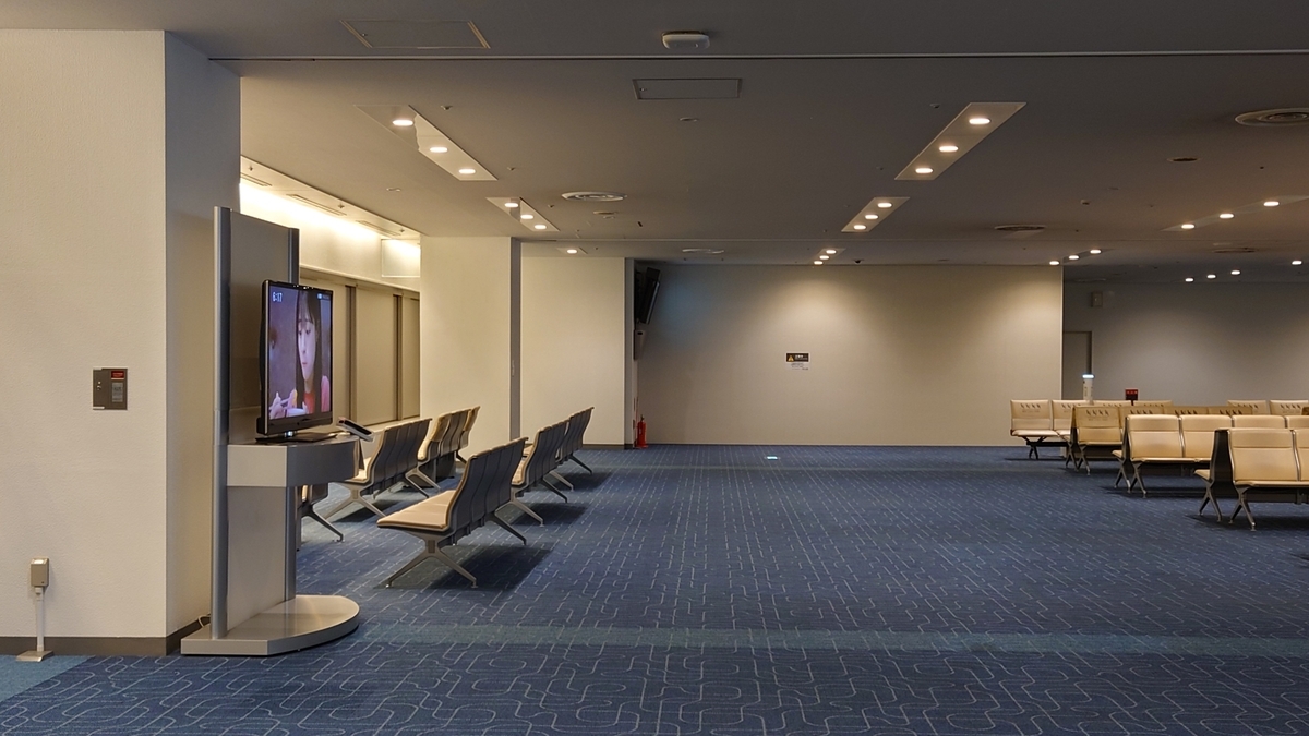 羽田空港 第1ターミナル 24番搭乗口付近