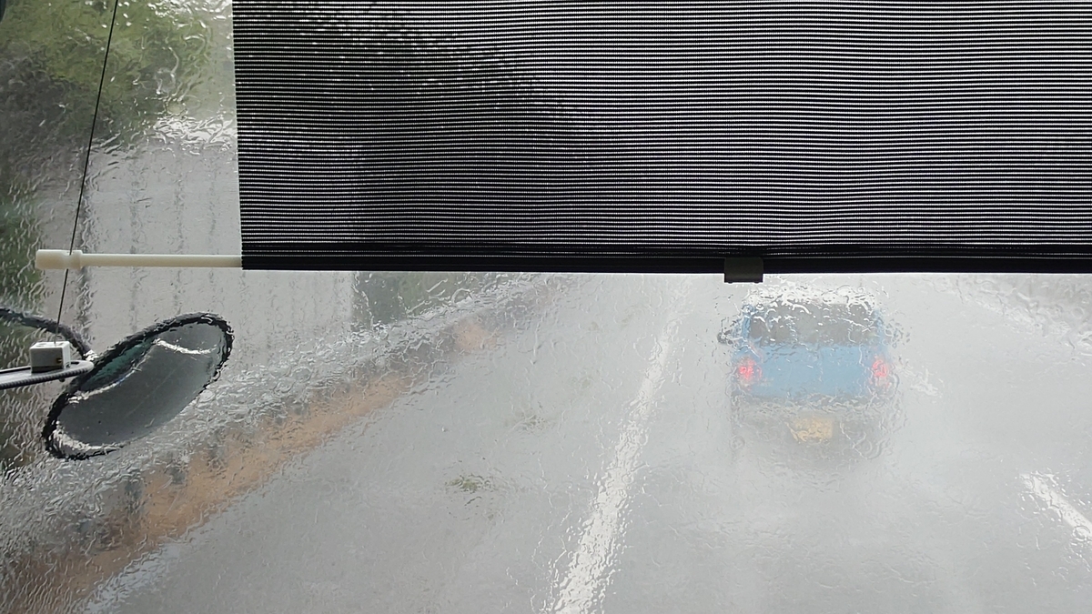 南総里見号 館山自動車道(雨天)