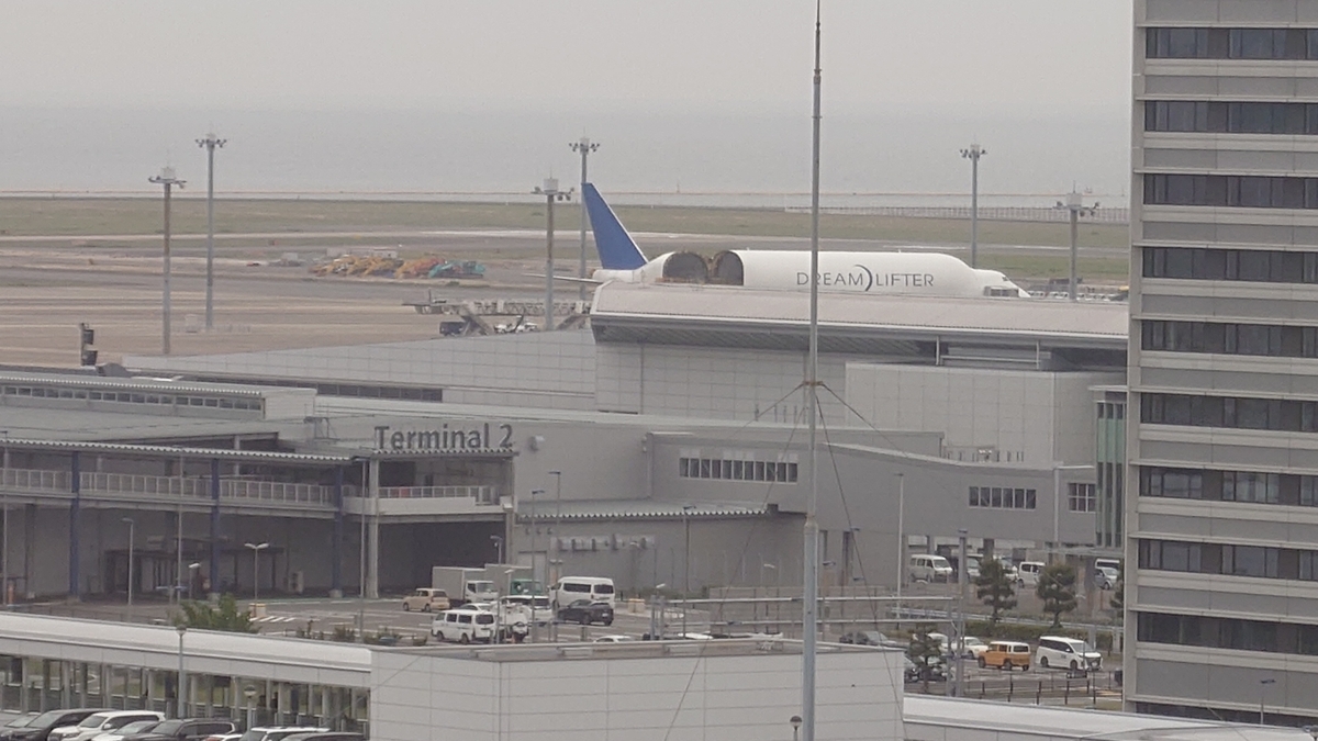 中部国際空港 B747LCF ドリームリフター
