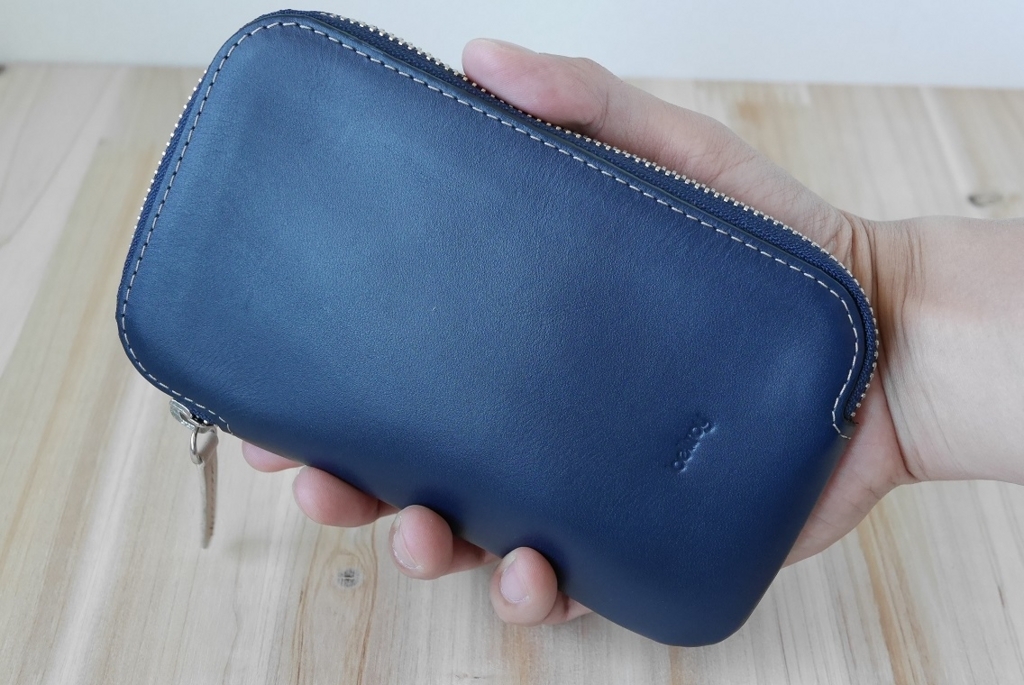 薄くて小さい長財布 Bellroy ベルロイ Phone Pocket Plus の特徴と使い勝手 彩りある人生を