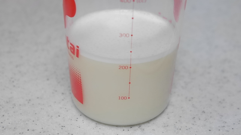 シェイカー使って水に溶かした様子